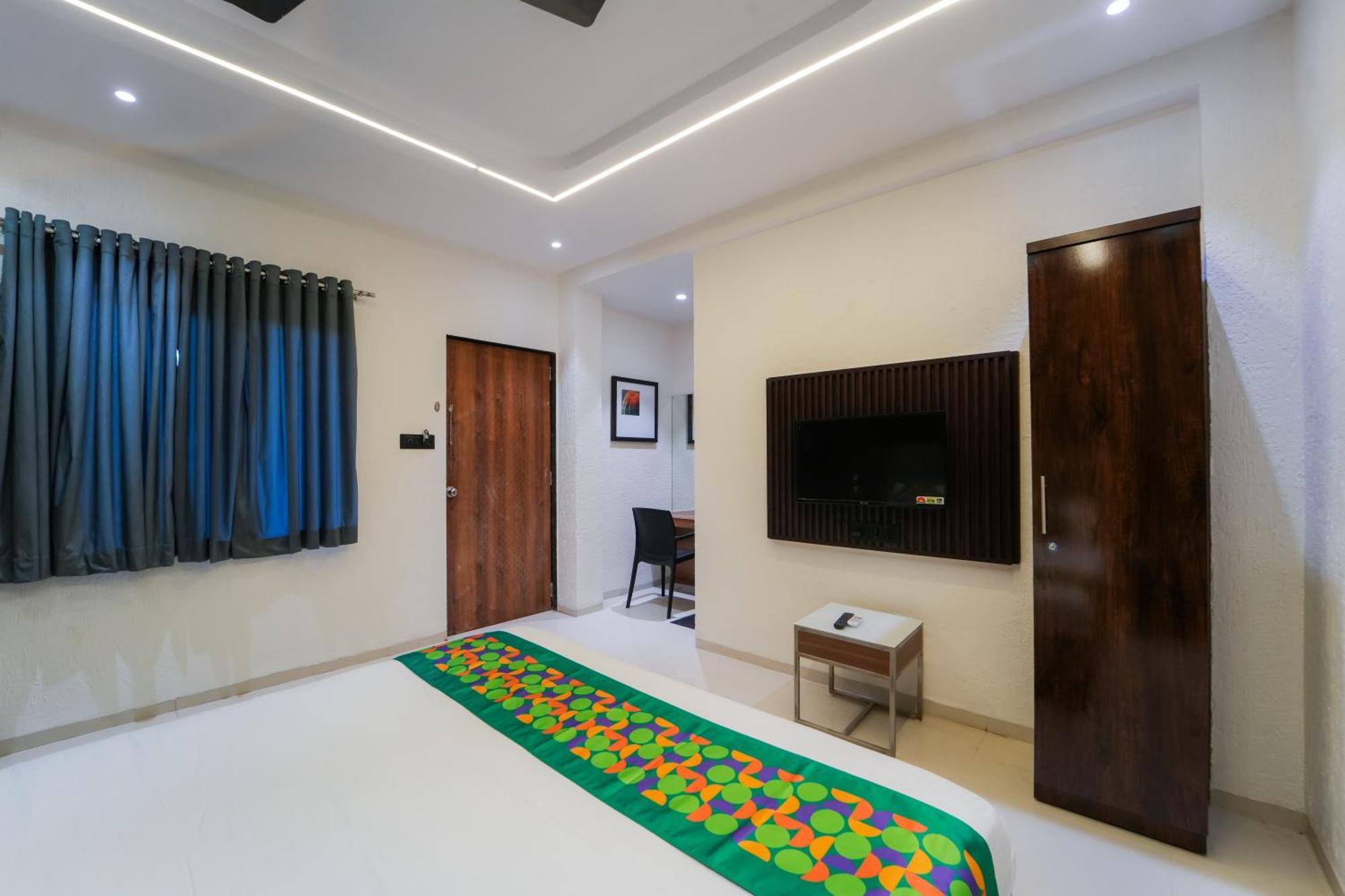 Treebo Trend Hotel Iceberg Mahābaleshwar Buitenkant foto
