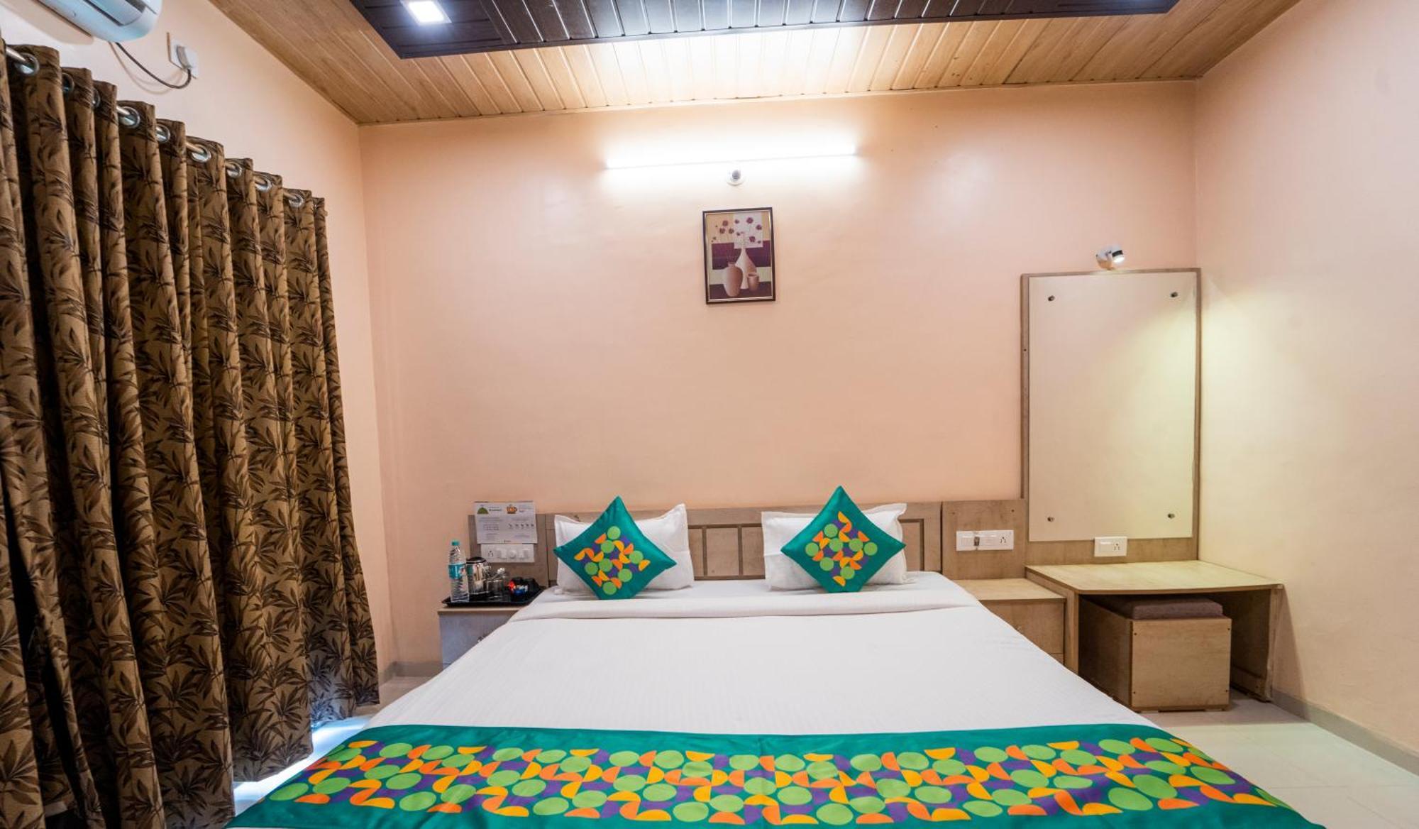 Treebo Trend Hotel Iceberg Mahābaleshwar Buitenkant foto