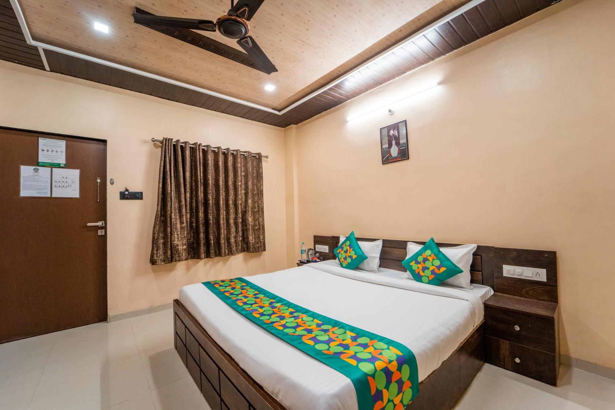 Treebo Trend Hotel Iceberg Mahābaleshwar Buitenkant foto